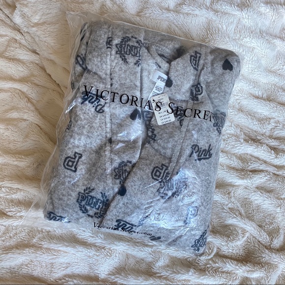 PINK Victoria's Secret | Intimates & Sleepwear | New Pink Victorias ...